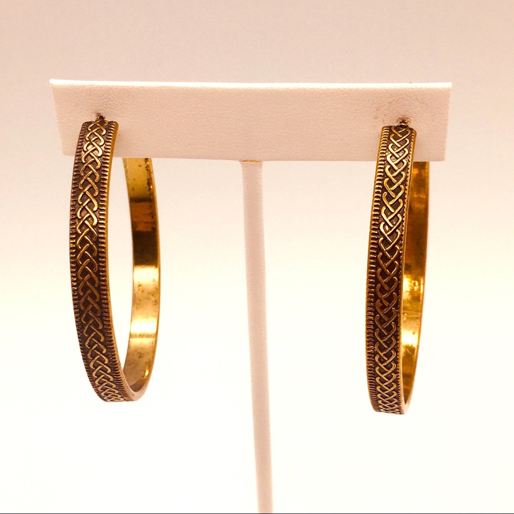 Brass color loop earrings